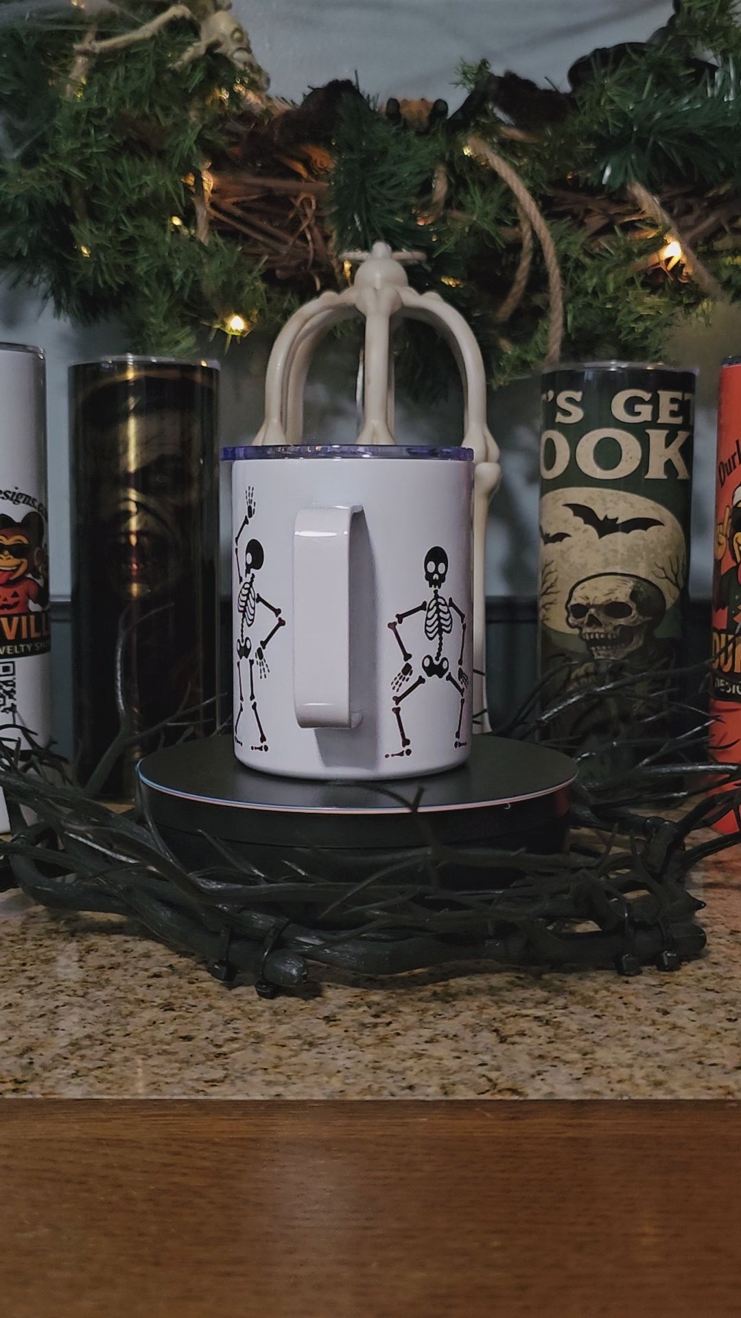  Metal Spooky, Dancing Skeleton mugg